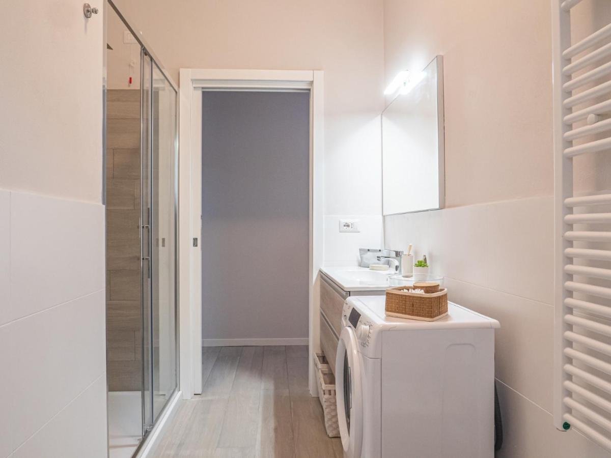 The Best Rent - Apartment With Balcony In Milan Downtown Milão Exterior foto