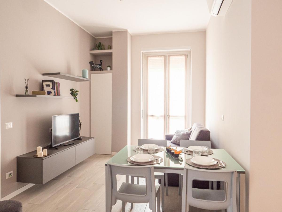 The Best Rent - Apartment With Balcony In Milan Downtown Milão Exterior foto