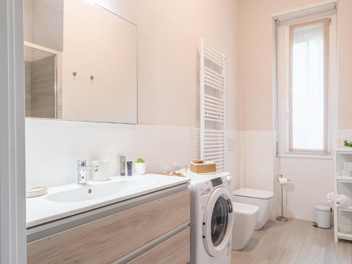 The Best Rent - Apartment With Balcony In Milan Downtown Milão Exterior foto